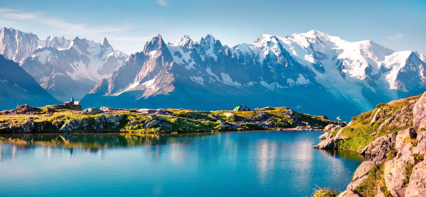 UNBREAKABLE TREK: TOUR DU MONT BLANC