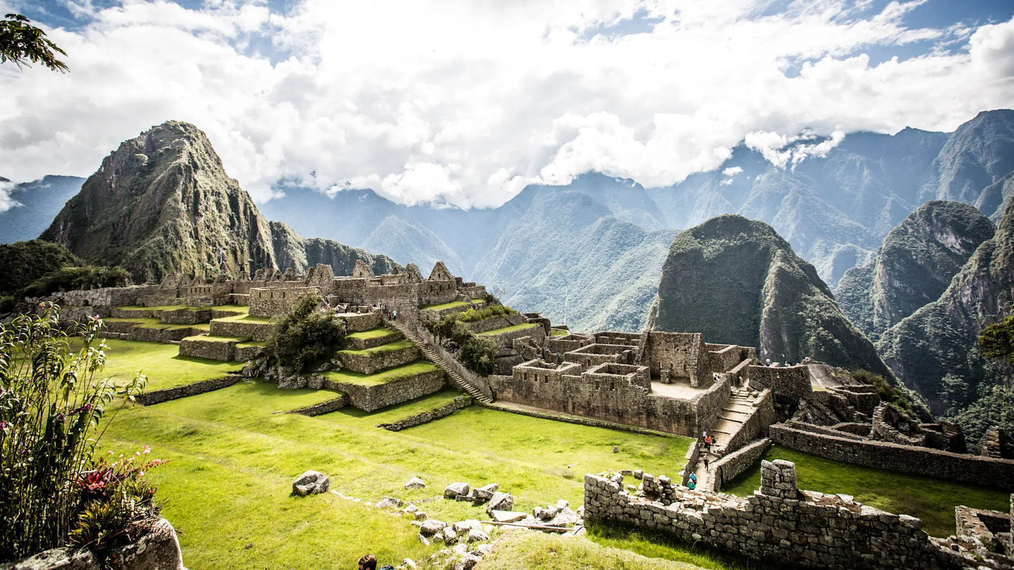 UNBREAKABLE TREK : SALKANTAY TREK TO MACHU PICCHU